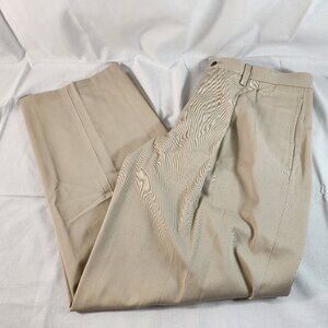 Eddie Bauer Nano-Care Relaxed Fit Khaki Pants Men’s Sz 36 (Actual 34) Pleated